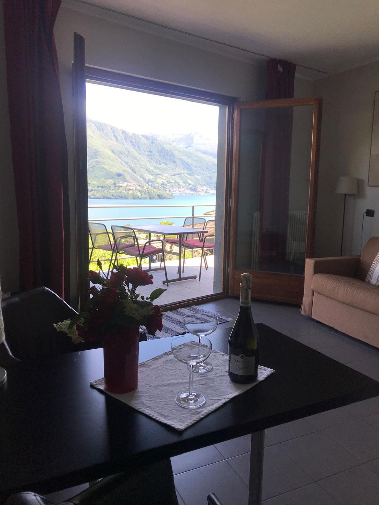 Bed And Breakfast Studios Alto Lago Di Como Gravedona Bagian luar foto