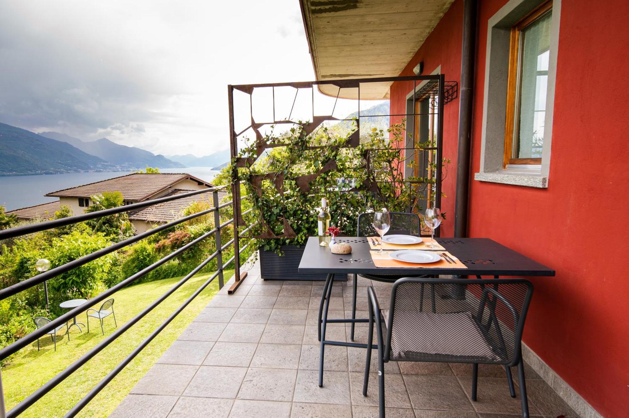 Bed And Breakfast Studios Alto Lago Di Como Gravedona Bagian luar foto