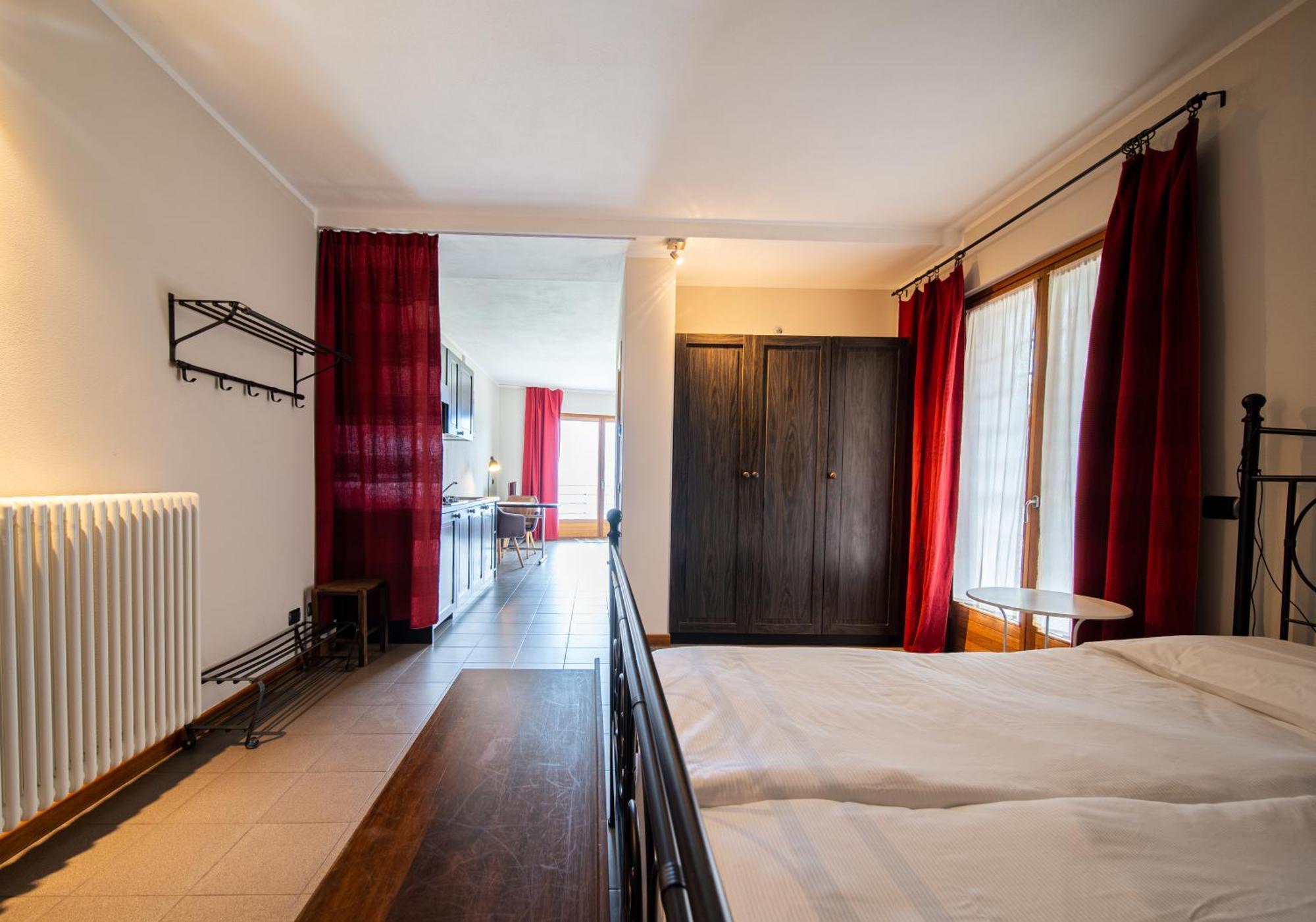 Bed And Breakfast Studios Alto Lago Di Como Gravedona Bagian luar foto
