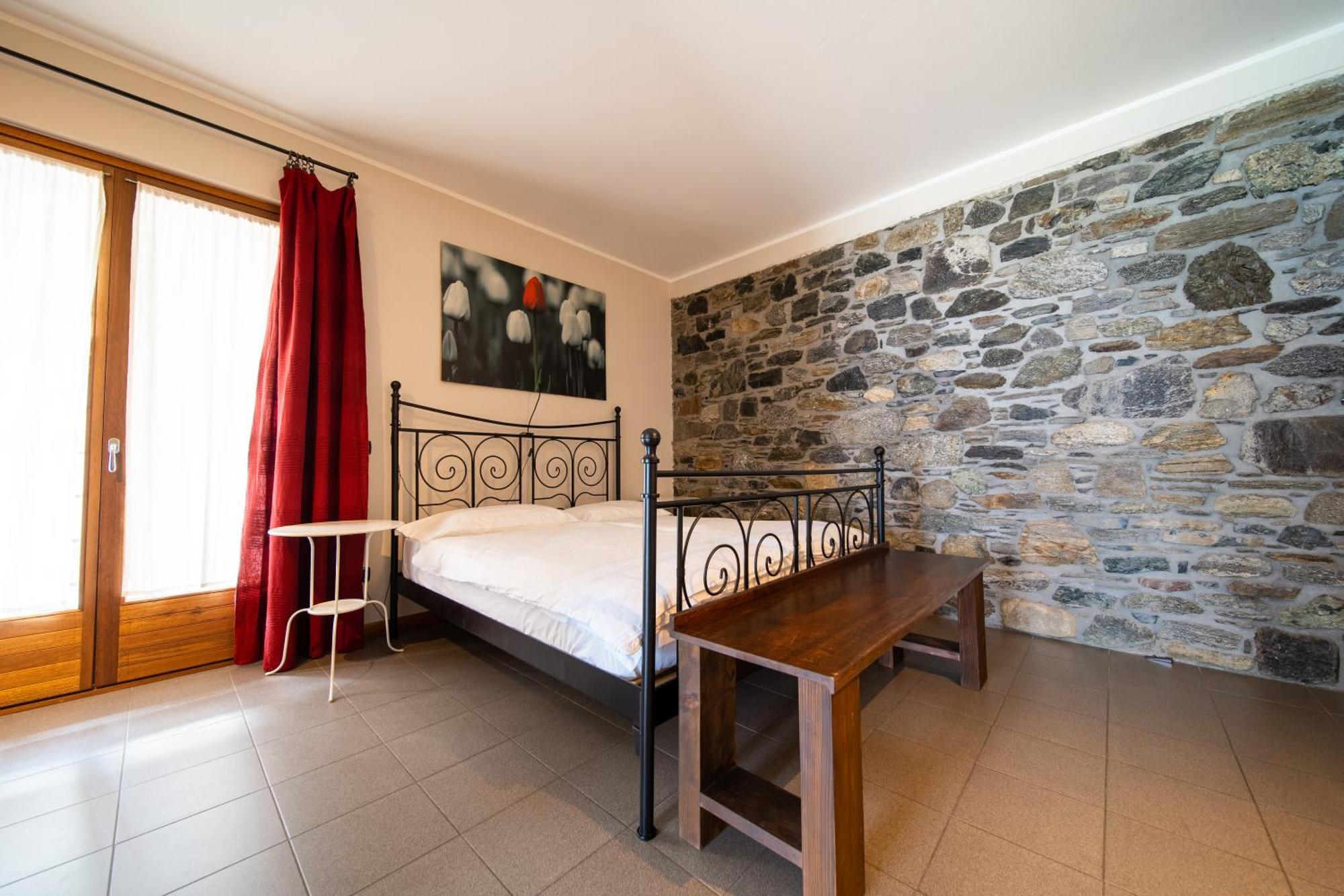 Bed And Breakfast Studios Alto Lago Di Como Gravedona Bagian luar foto