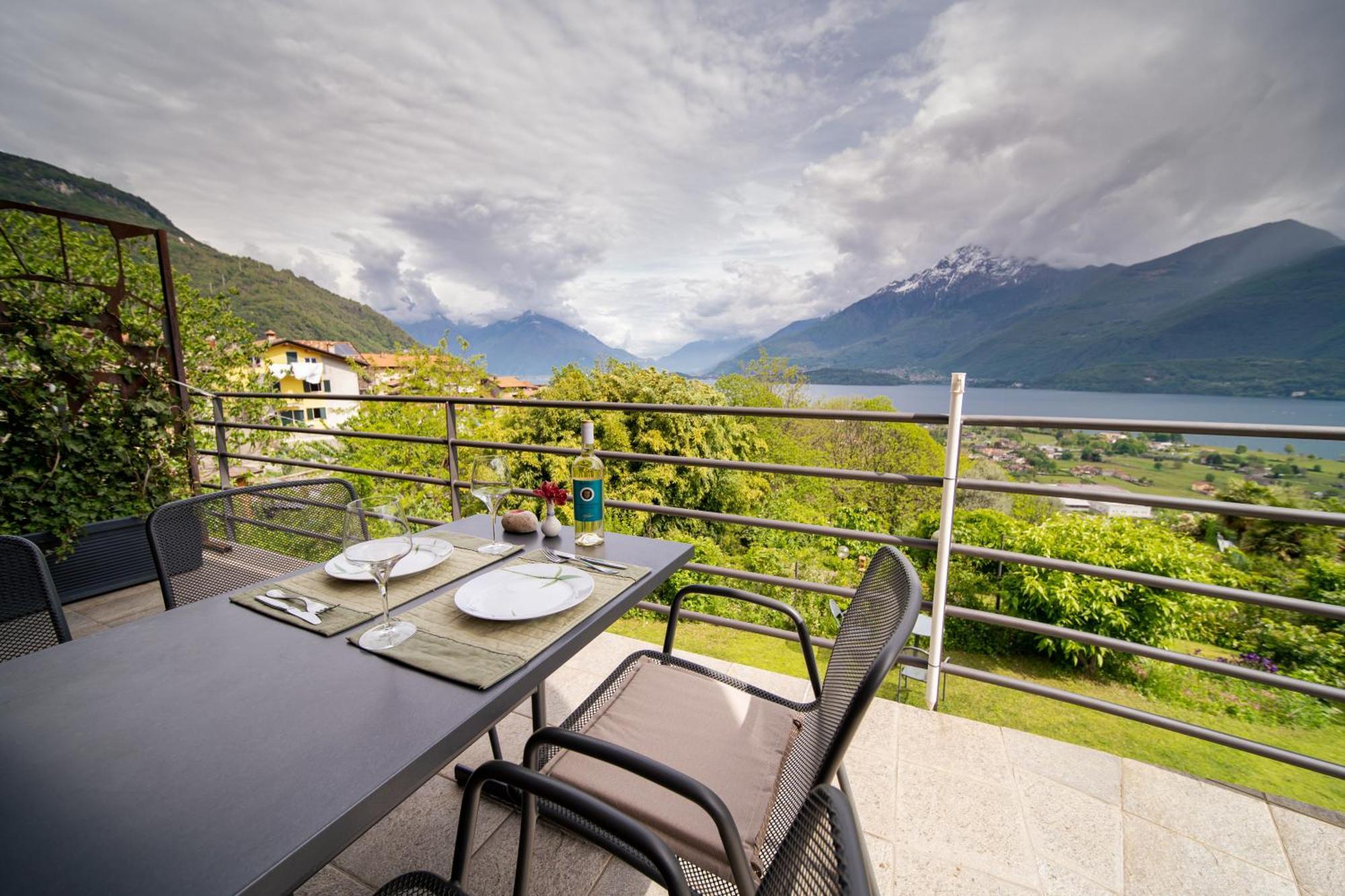 Bed And Breakfast Studios Alto Lago Di Como Gravedona Bagian luar foto