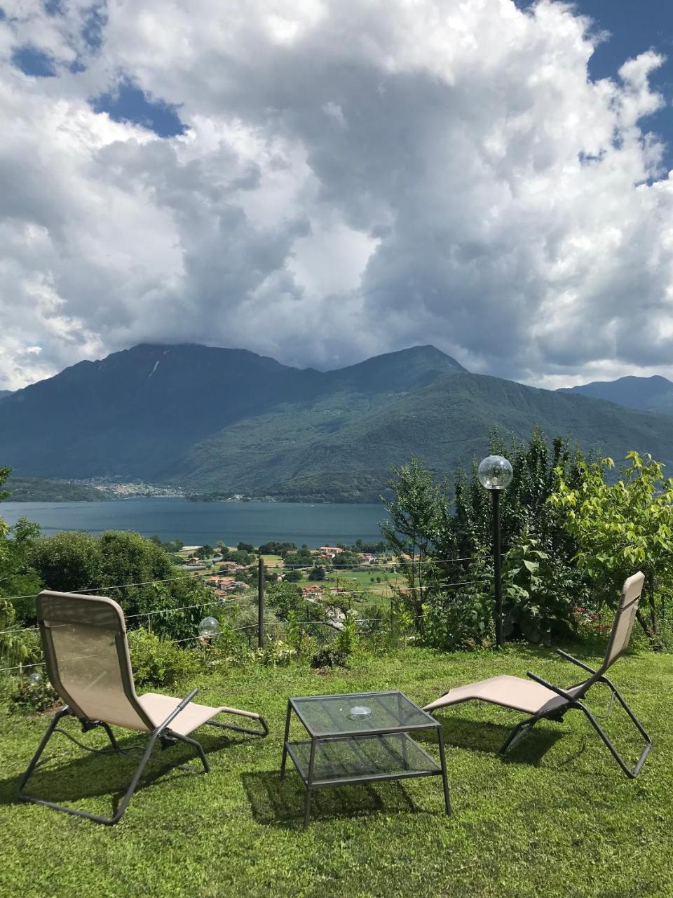Bed And Breakfast Studios Alto Lago Di Como Gravedona Bagian luar foto